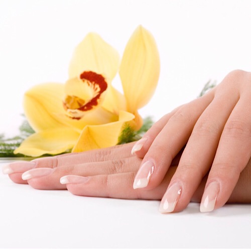 COLOR NAILS & SPA - manicure