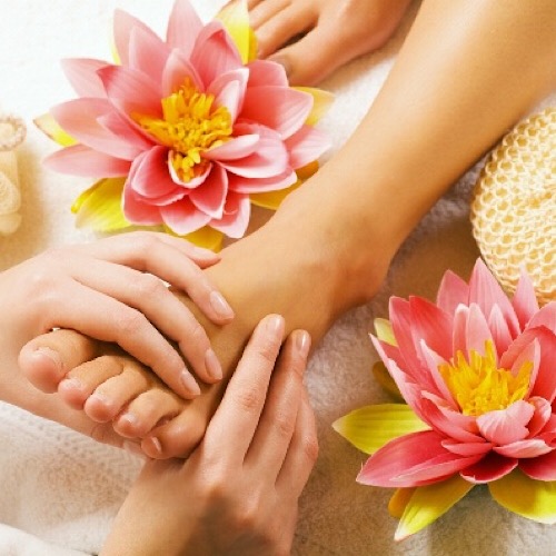 COLOR NAILS & SPA - pedicure